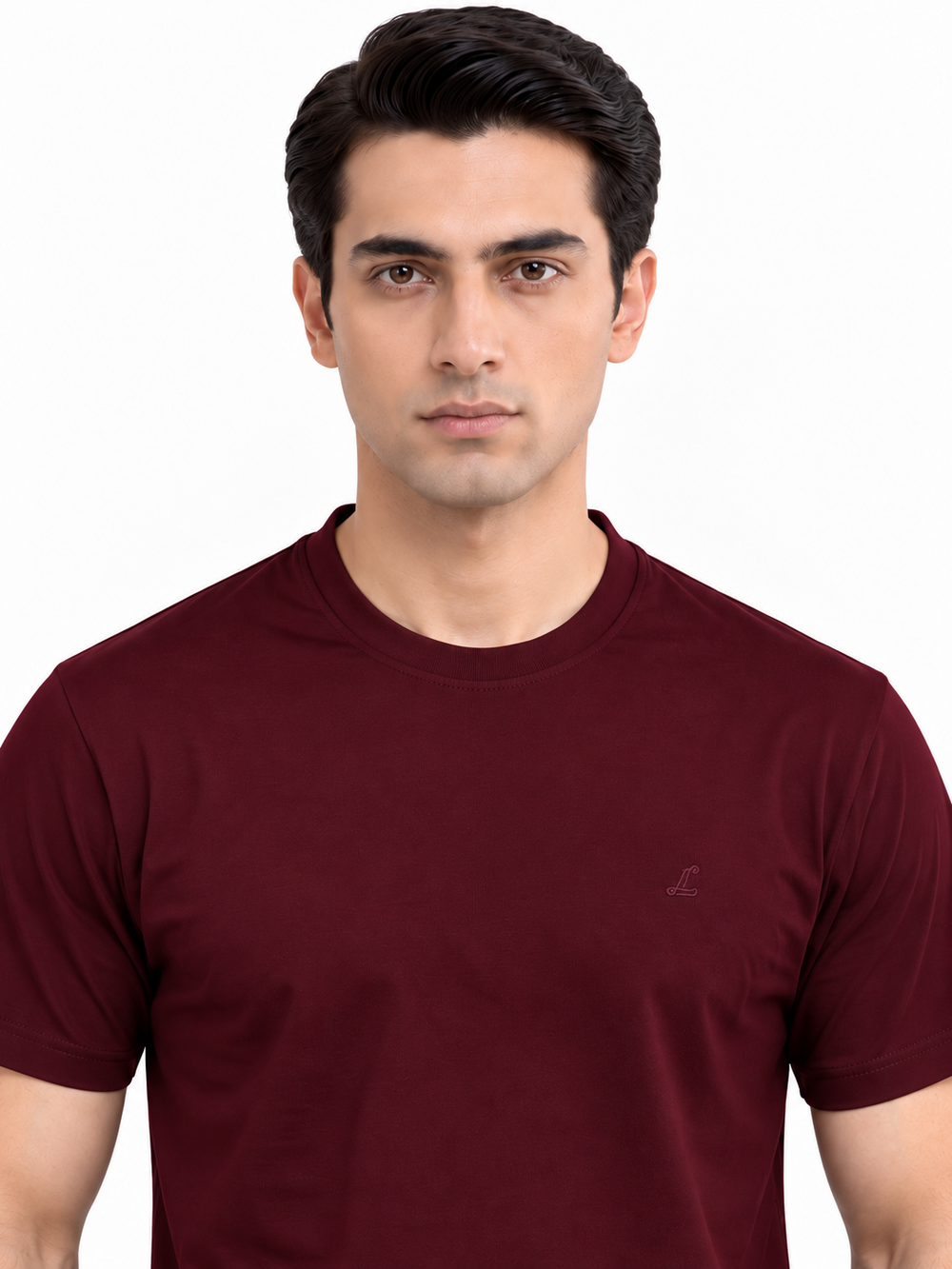 Burgundy crew neck T-shirt detail