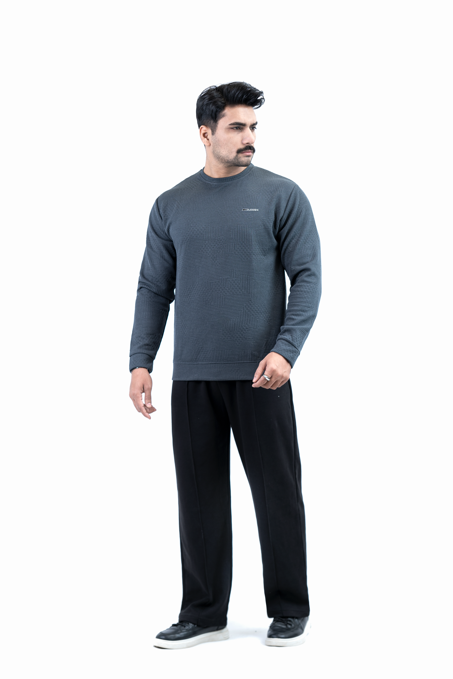 Charcoal – Men’s Textured Waffle Knit Crewneck