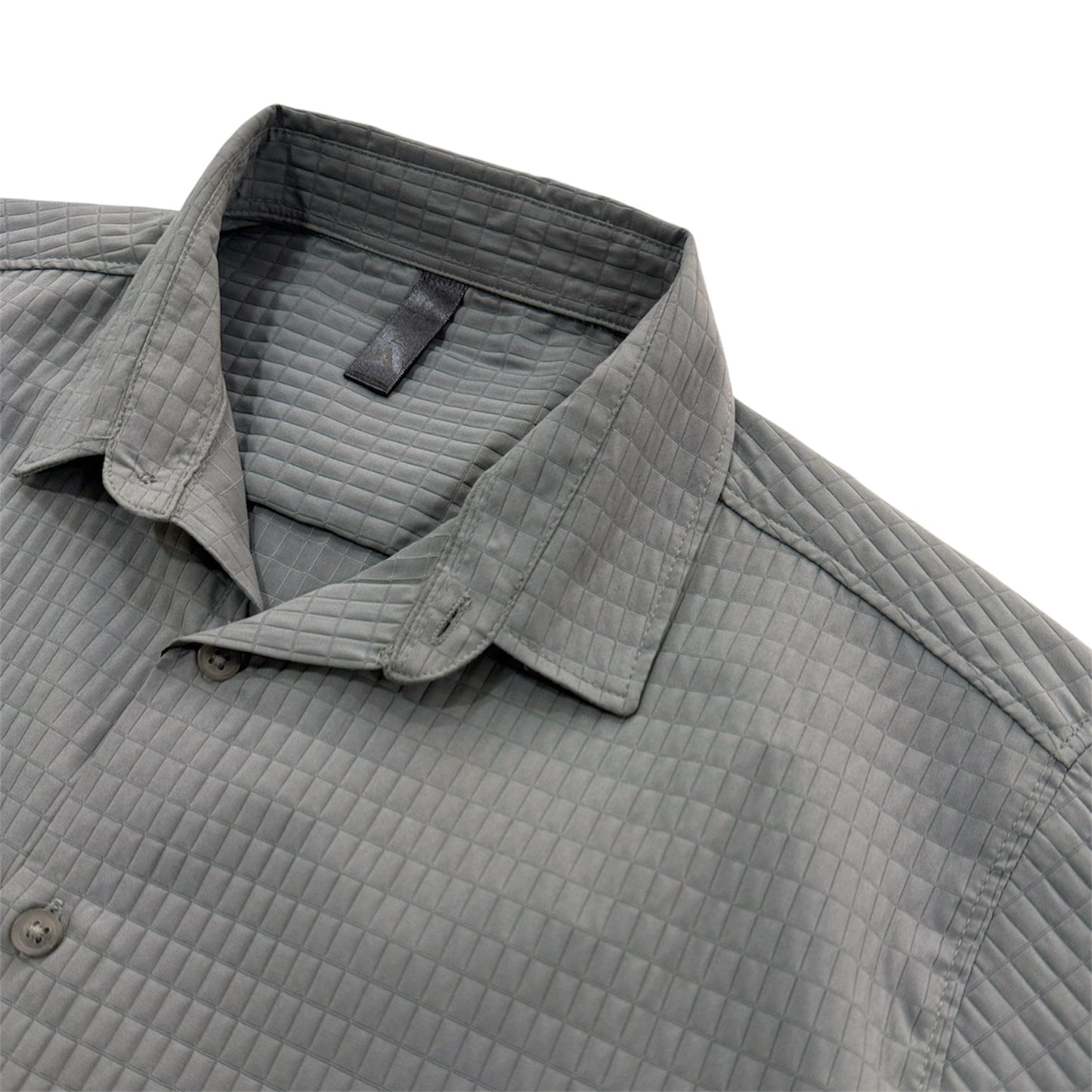 EMBOSSED SUMMER SHIRT